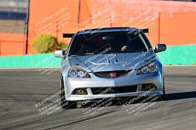 media/Oct-18-2025-Extreme Speed (Sat) [[d6d7e1fef1]]/Group 1 Red/Session 1 (Turn 4)/